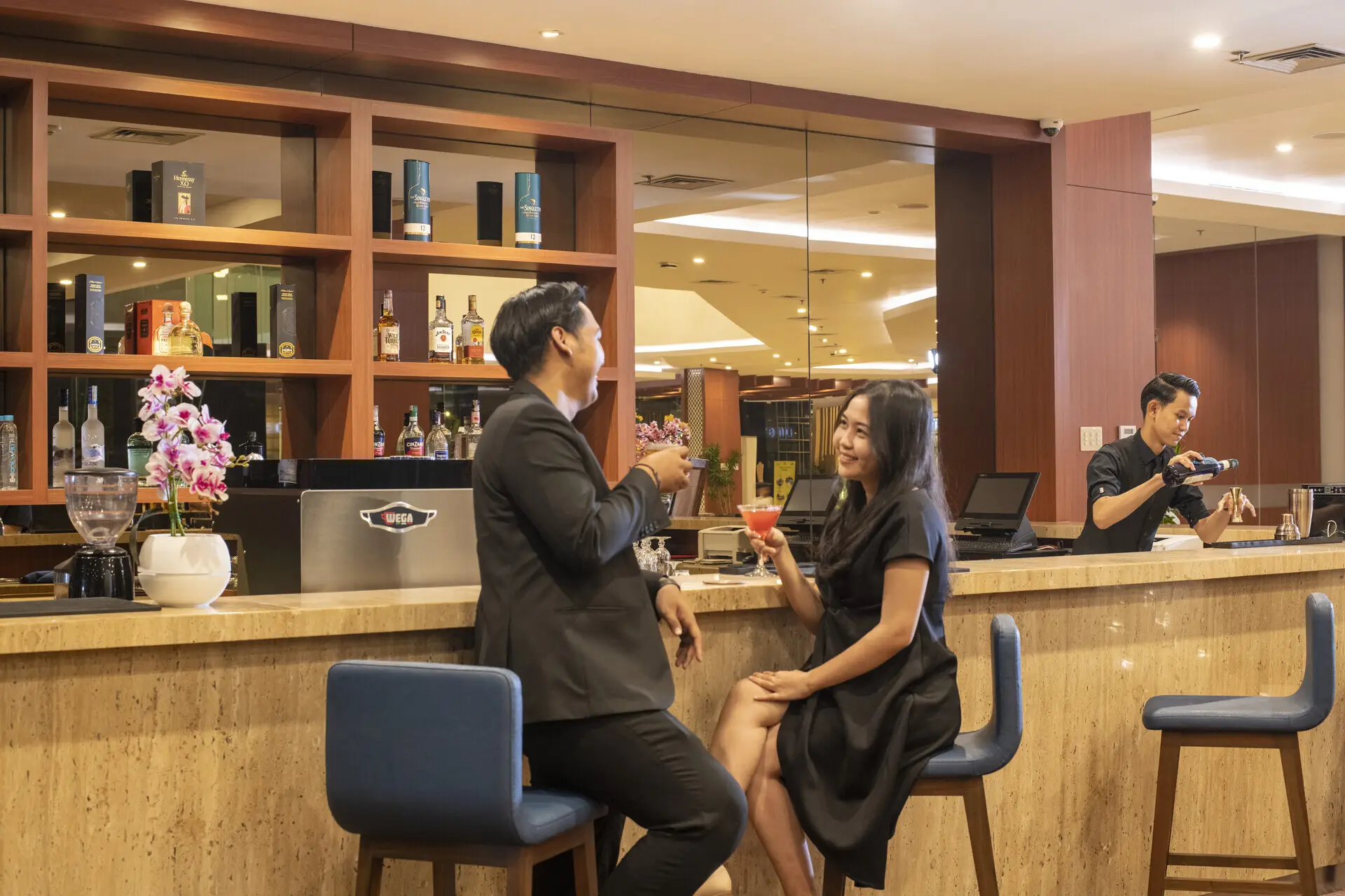 Lobby Lounge Bar & Karaoke